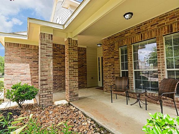 3rd image of 31718 Forest Oak Park Ct