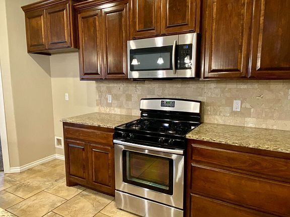 5th image of 8016 NW 160th St