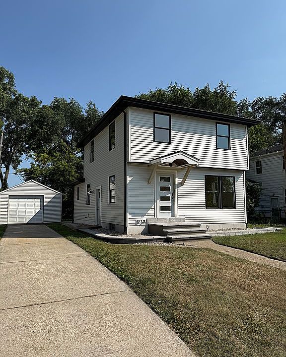 1st image of 1218 Woodlawn Blvd