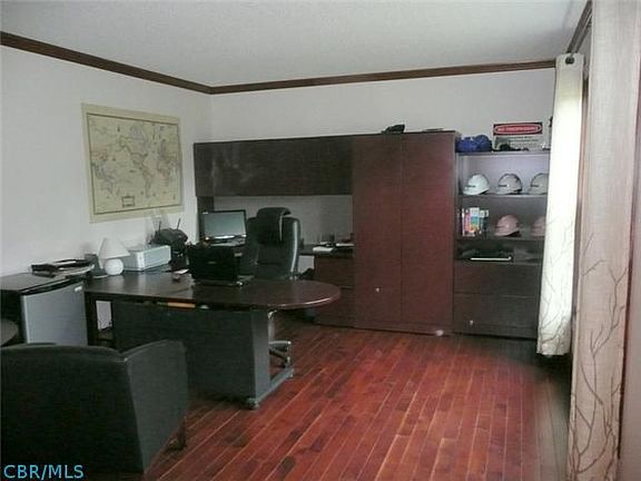 5th image of 2061 Olde Sawmill Blvd
