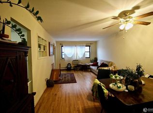 3423 32nd St APT 2, Astoria, NY 11106