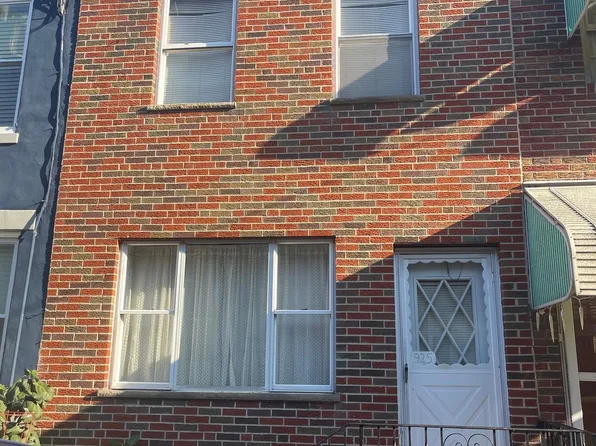 925 Watkins St, Philadelphia, PA 19148