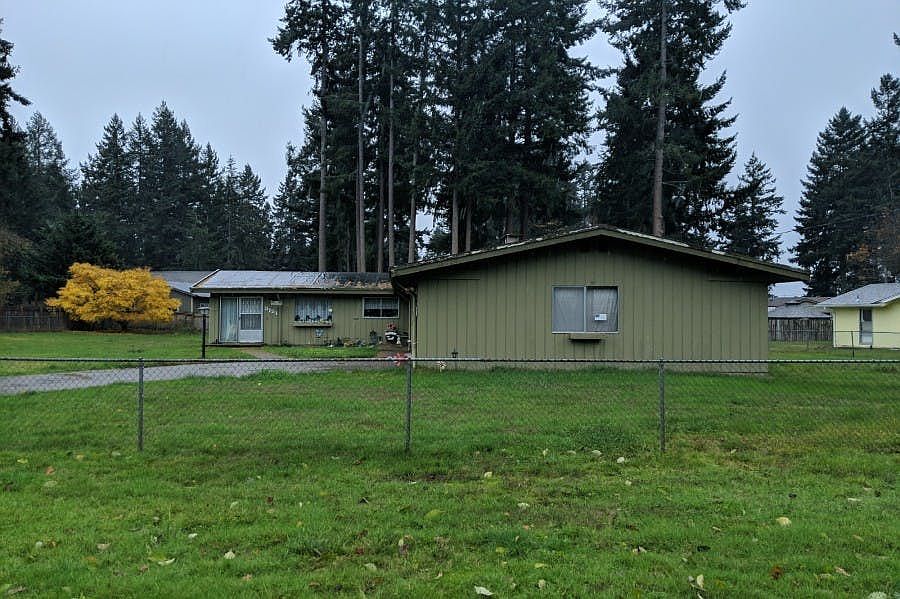 1st image of 3121 Madora Dr SE