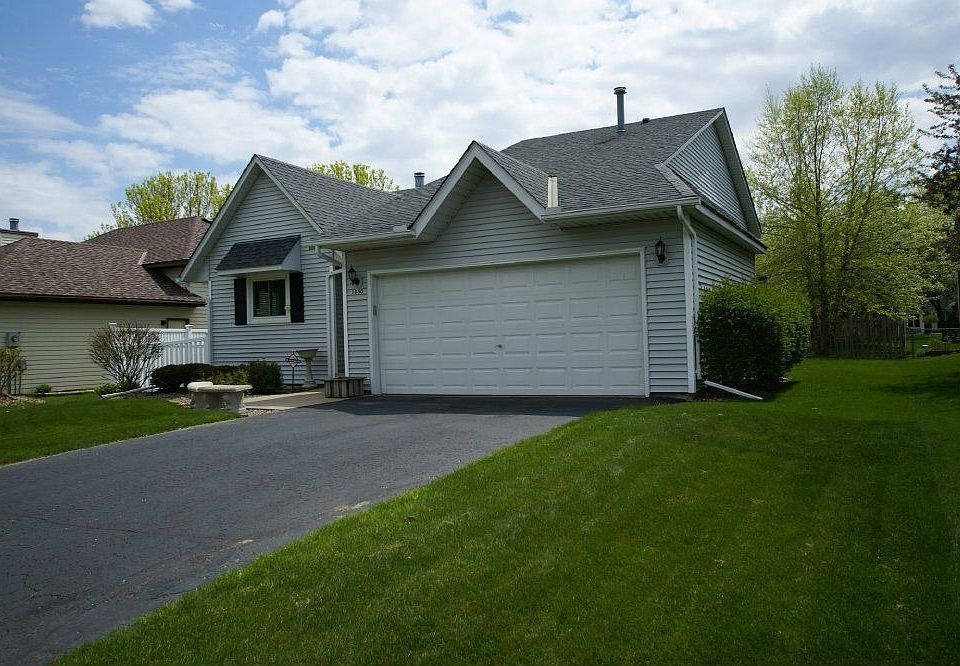 For Sale: 1050 Hummingbird Lane, Eagan, MN 55123