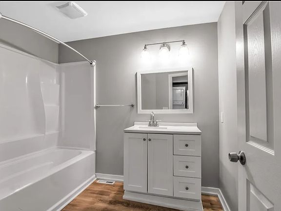 4th image of 21 Brandel Ave #1