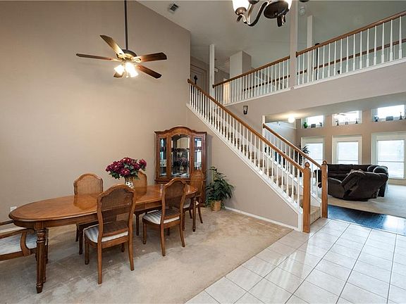 3rd image of 7309 Livingston Dr