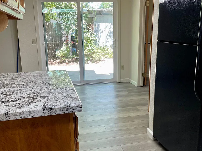 6102 Beech Ave #110 — Photo 10