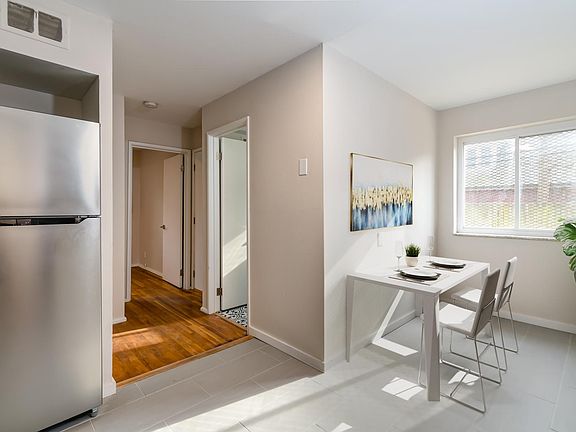 2nd image of 5094 Waterman Ave #3D