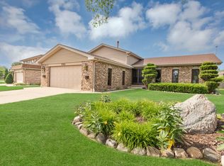 722 Seafarer Dr, Schaumburg, IL