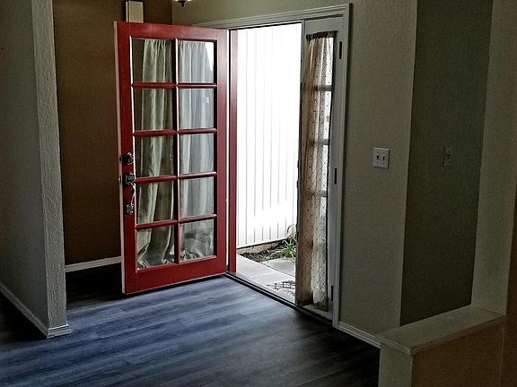 4th image of 6875 Donerail Dr