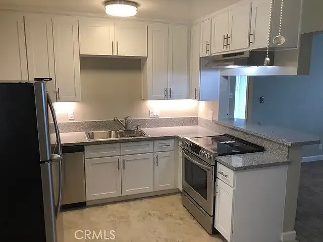209 Santa Ana Ave — Photo 1