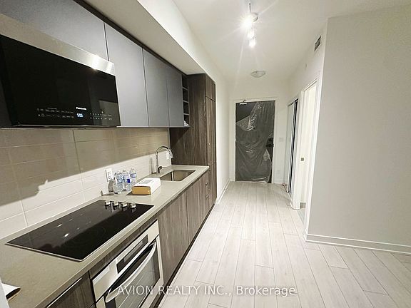 2nd image of 2033 Kennedy Rd #3209