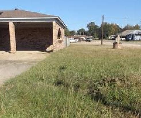 2nd image of 202 W 1st St