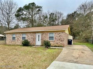 207 Barbara Cir, Ocean Springs, MS 39564