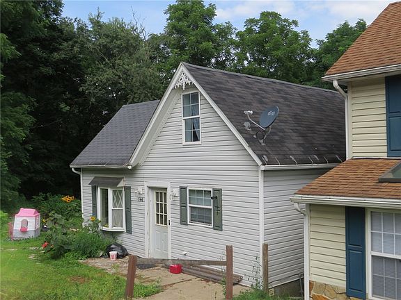 2nd image of 144 Armstrong Ave
