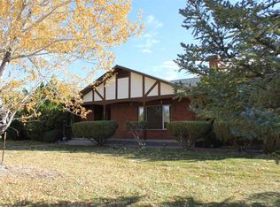 2 Panavista Cir, Yerington, NV 89447