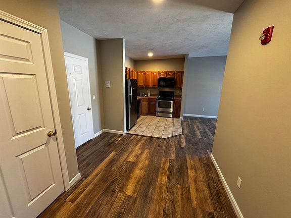 4th image of 95 Park St #4