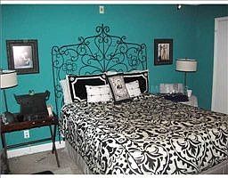 4th image of 11588 Westwood Blvd #1518