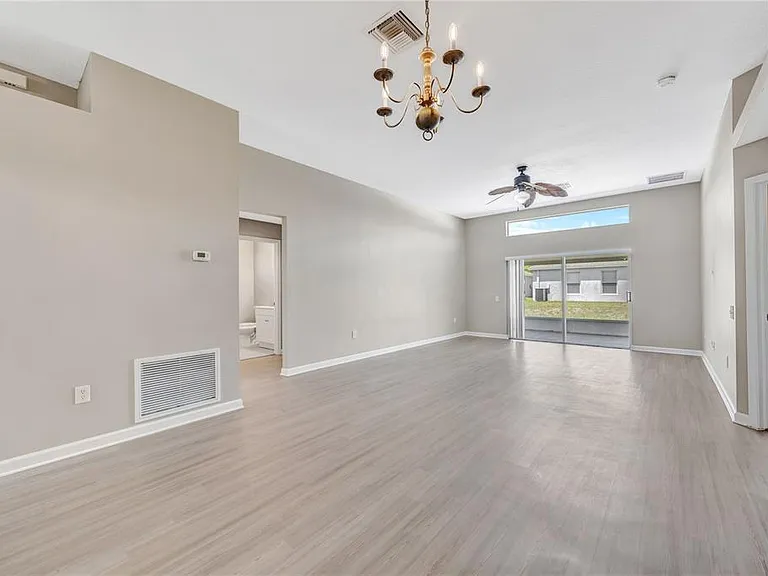 30435 Annadale Dr — Photo 12