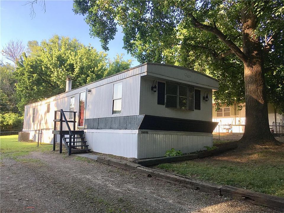 3609 Sacramento St Saint Joseph MO Zillow