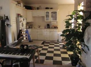 11542 Greenwood Ave N APT 5, Seattle, WA 98133