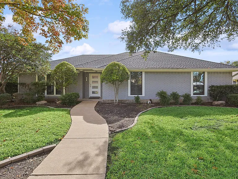 812 Green Brook Dr — Photo 52