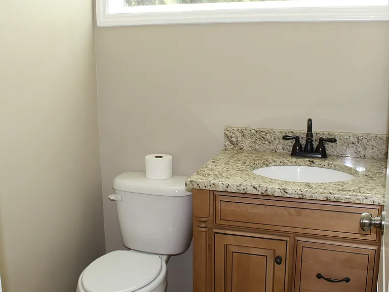 1010 Eastshore Cir — Photo 8