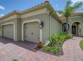 8285 Wildlife Preserve Ln, Fort Myers, FL 33912