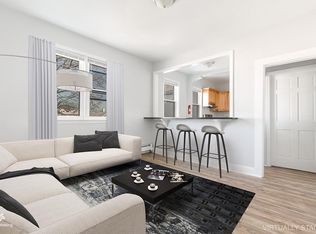 37 E 45th St #B, Bayonne, NJ 07002