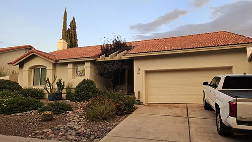 5550 N Waterfield Dr Photo 1