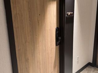 1 Fairview Rd E #1411, Mississauga, ON L5A 4C6
