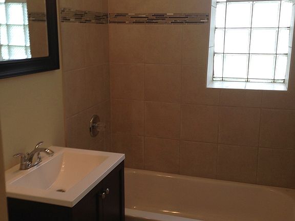 4th image of 6741 S Eberhart Ave