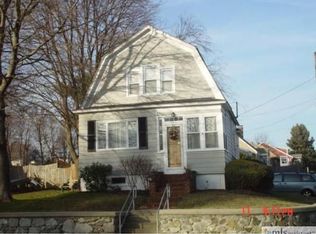 439 Elliott St, Beverly, MA 01915