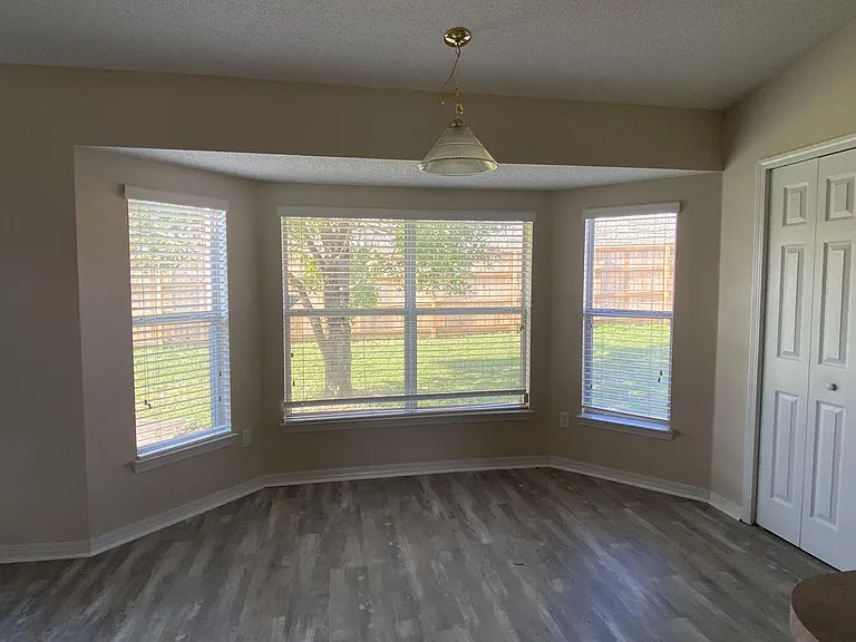 353 Peggy Dr — Photo 7