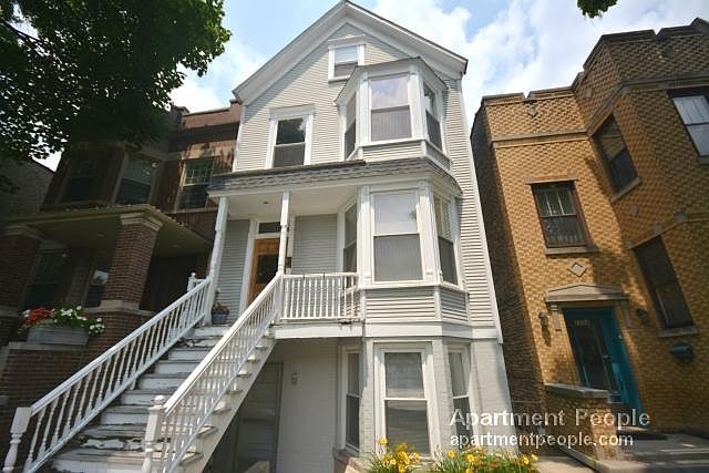 1st image of 2238 W Melrose St #1