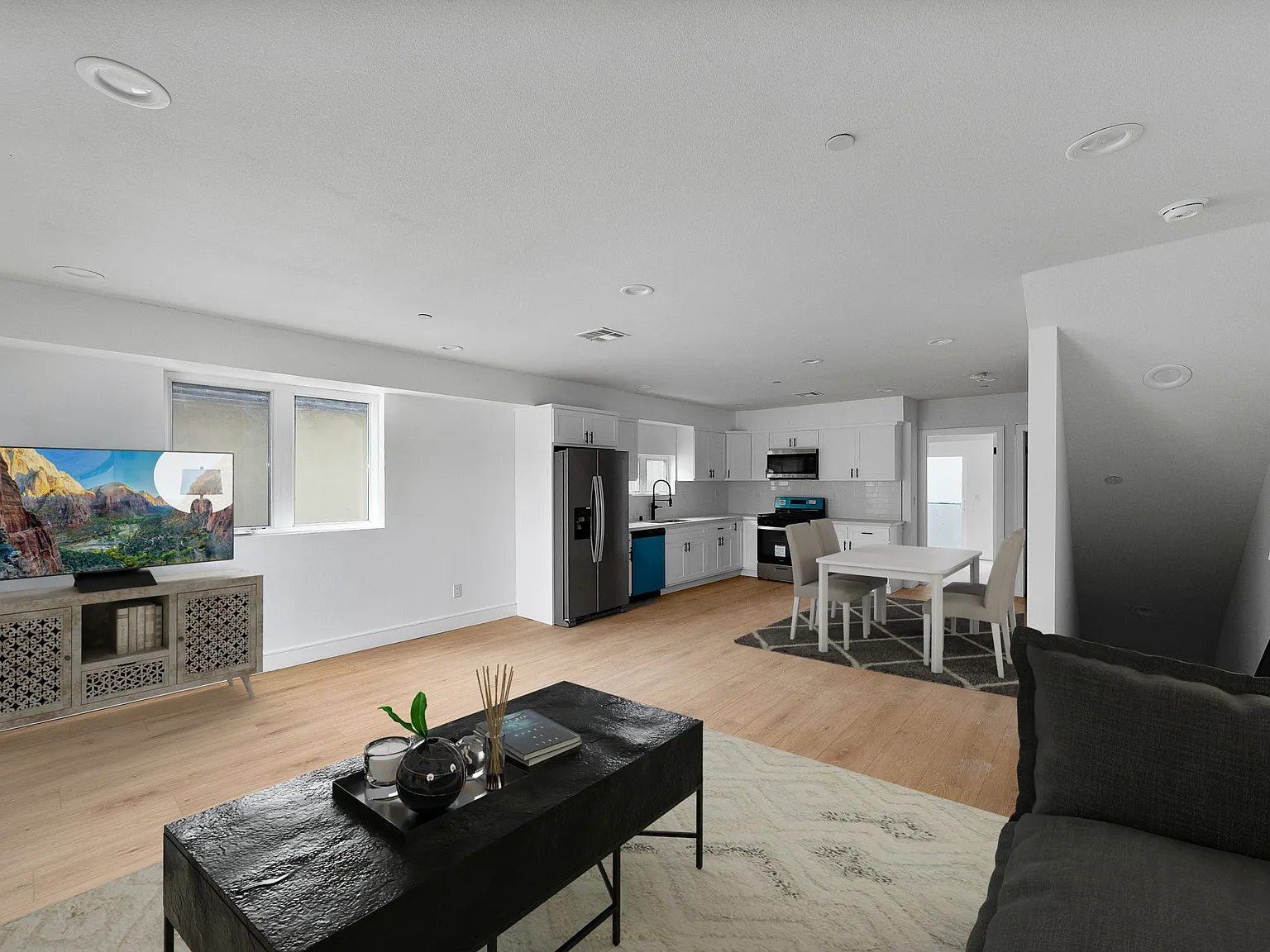 3 bed, 3.5 bath, 1361 sqft, $3,495 — Photo 3