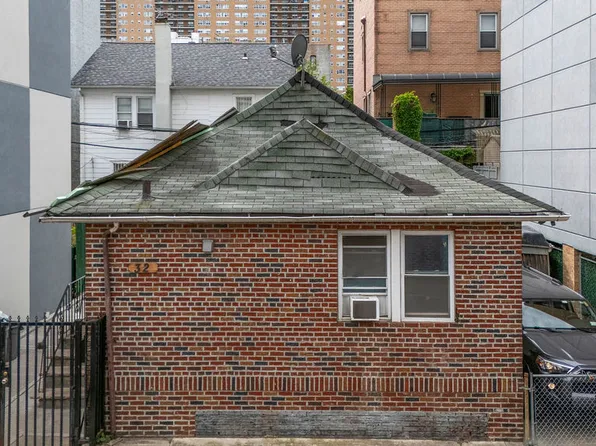 32 Brighton 2nd Place image 5 of 23