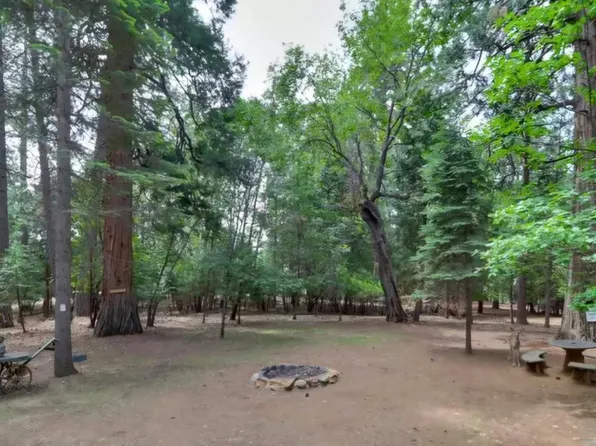 5695 Juarez Rd, Pollock Pines, CA 95726