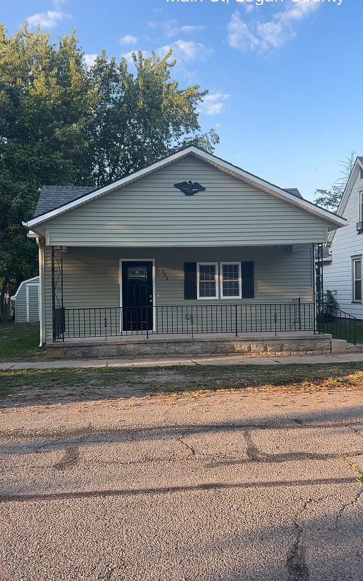 3 bed, 1175 sqft, $1,400 — Photo 1