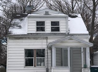 211 W Hodge Ave, Lansing, MI 48910
