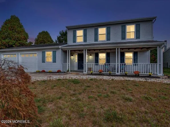 38 Starlight Road, Howell, NJ 07731