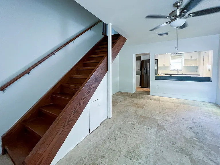 2900 Bird Ave — Photo 50