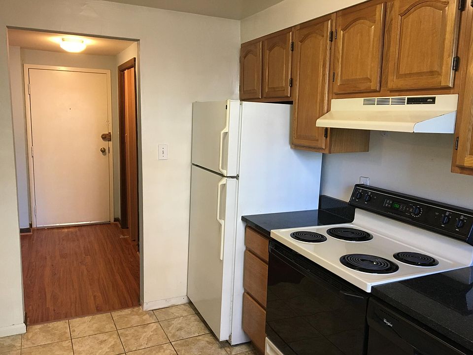 Entrance from kitchen