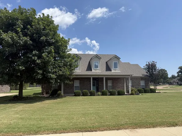 614 River Birch Dr, Marion, AR 72364