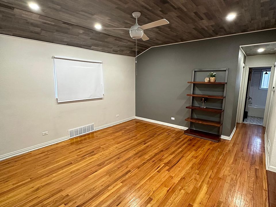 Living room. Front door entrance
