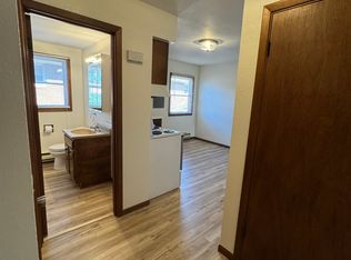 2970 Kane St APT 3, Dubuque, IA 52001