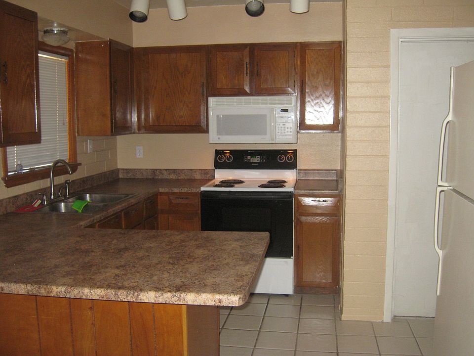 2nd image of 18221 N 34th Ave