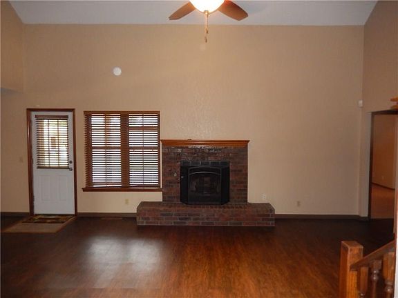 4th image of 1816 NW 176th Pl