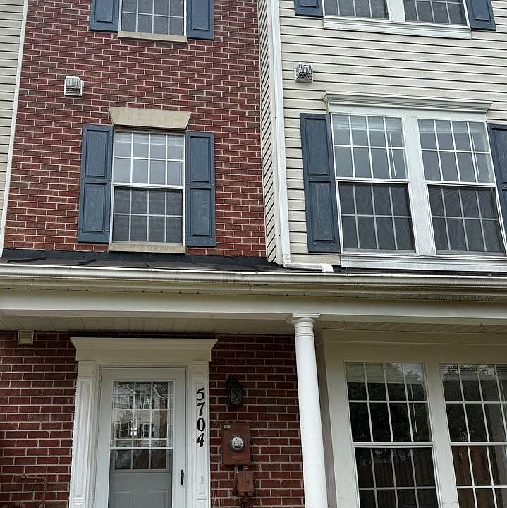 1st image of 5704 Duke Ct