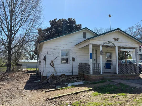 1108 Glentana St, Rossville, GA 30741